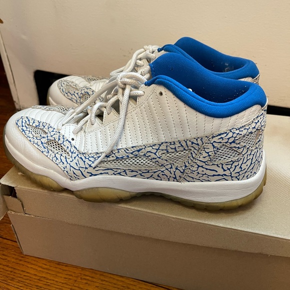 argon blue 11s